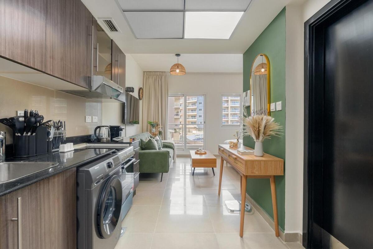 Nature-themed With 4k Projector Apartment